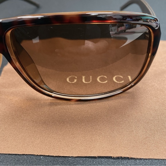 GUCCI 🕶 w/ case&cloth - Picture 8 of 15